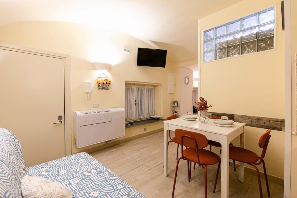 La Chicca Appartamento Intero Nei Quartieri Spagnoli Napoli Ngoại thất bức ảnh