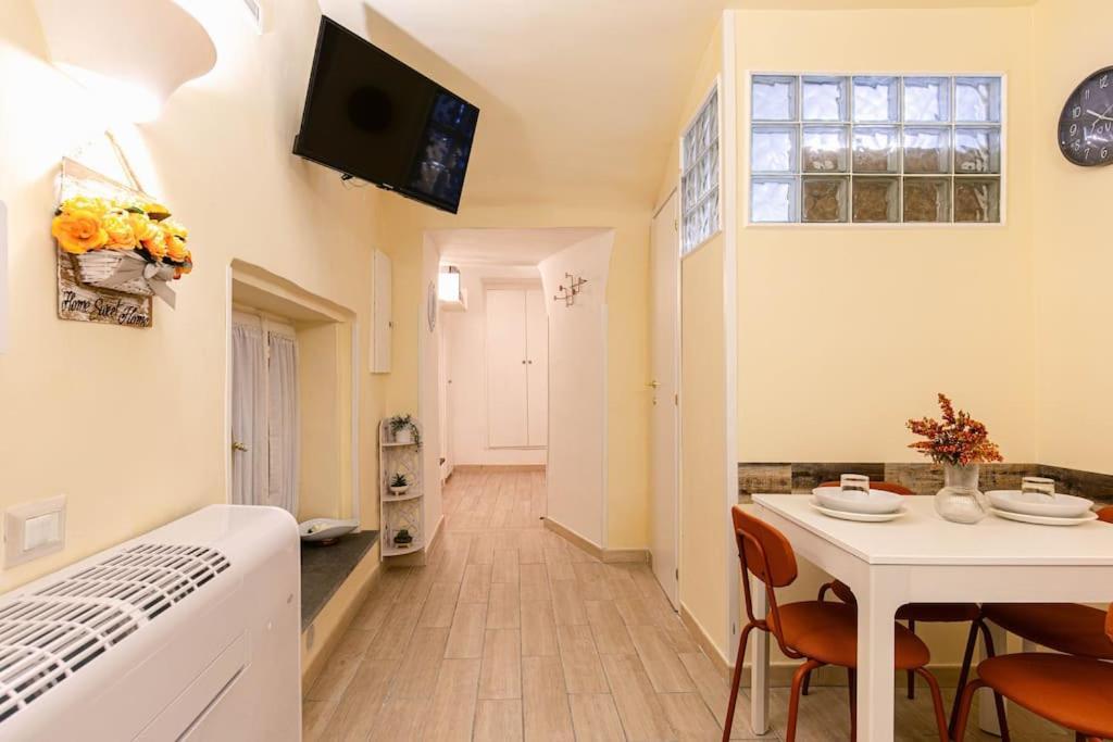 La Chicca Appartamento Intero Nei Quartieri Spagnoli Napoli Ngoại thất bức ảnh