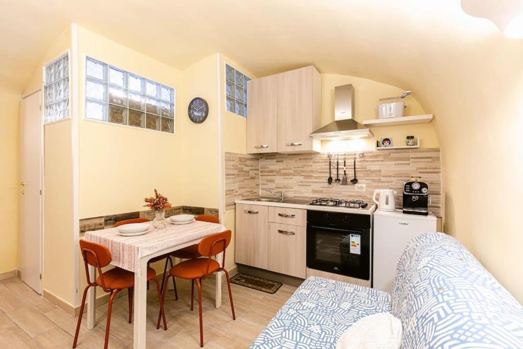 La Chicca Appartamento Intero Nei Quartieri Spagnoli Napoli Ngoại thất bức ảnh