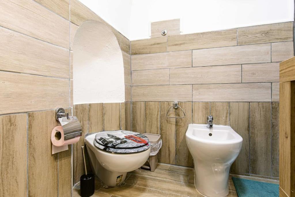 La Chicca Appartamento Intero Nei Quartieri Spagnoli Napoli Ngoại thất bức ảnh