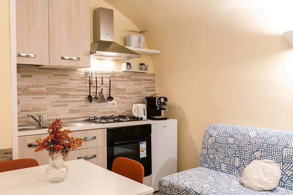 La Chicca Appartamento Intero Nei Quartieri Spagnoli Napoli Ngoại thất bức ảnh
