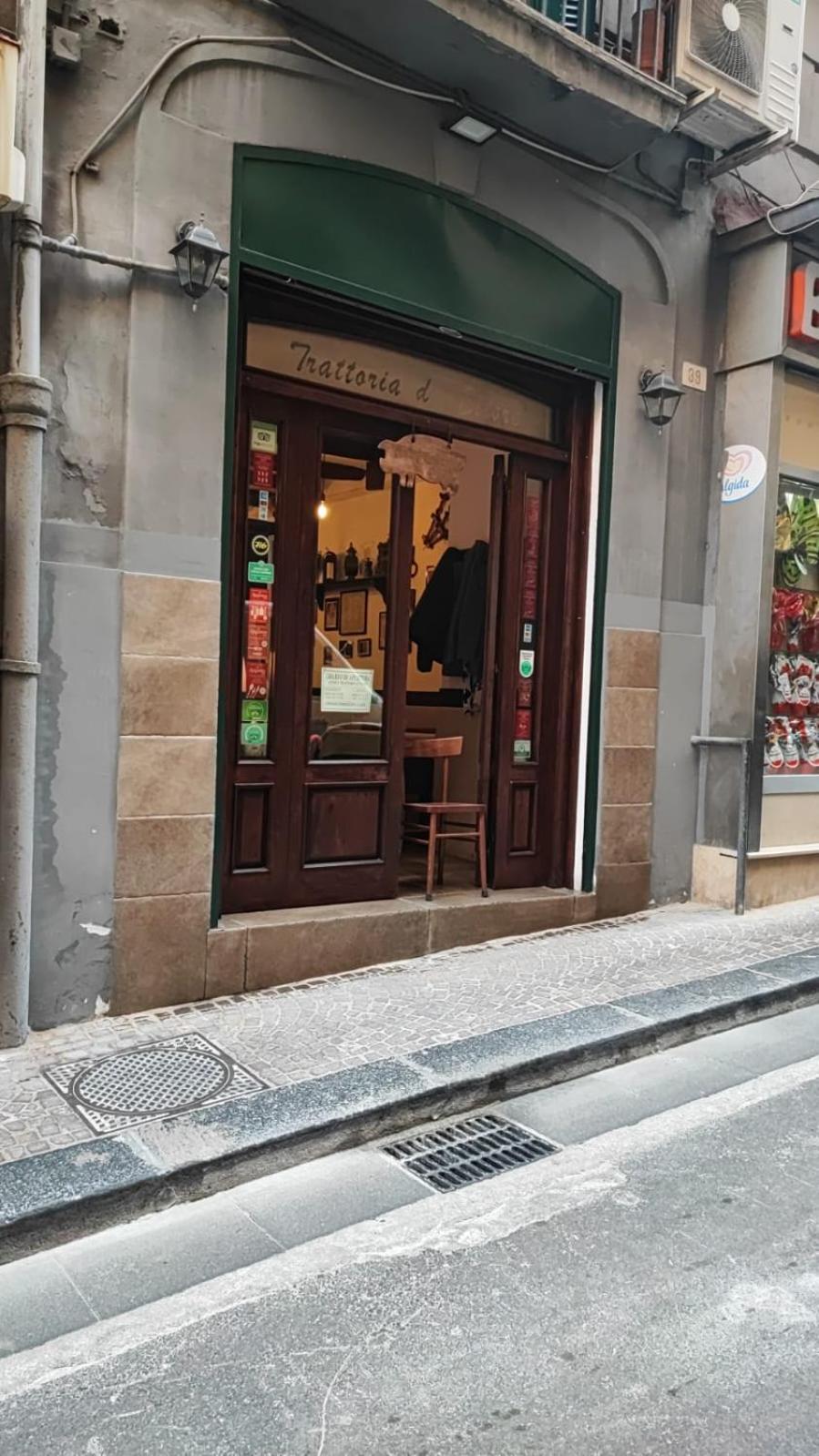 La Chicca Appartamento Intero Nei Quartieri Spagnoli Napoli Ngoại thất bức ảnh