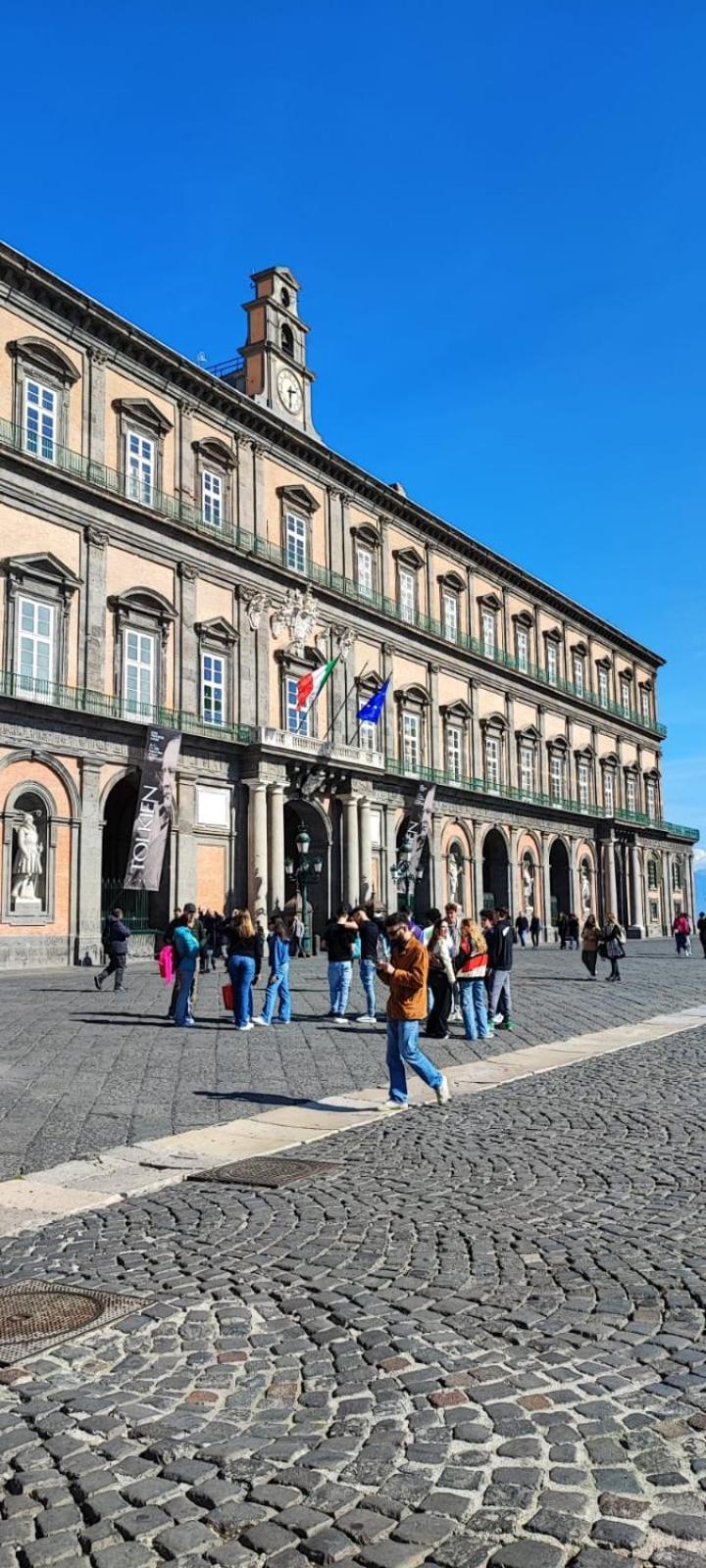 La Chicca Appartamento Intero Nei Quartieri Spagnoli Napoli Ngoại thất bức ảnh